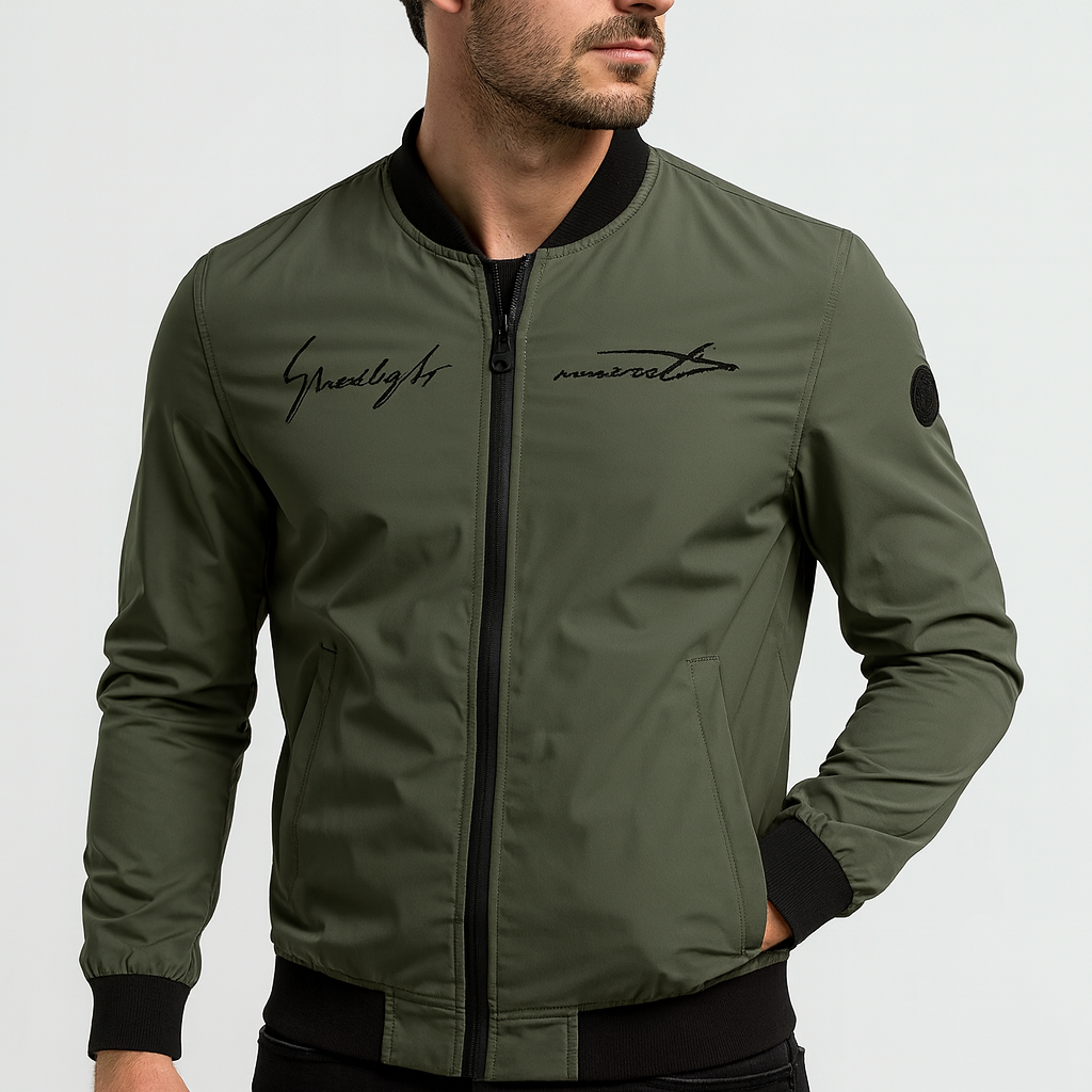 Soviska | Haftowana kurtka bomberka z gładkiego poliestru-Bomberki-Soviska-Zielony-S-Soviska